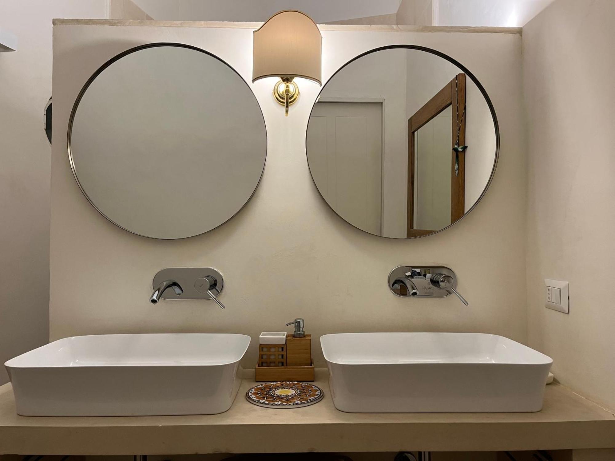 Le Petit Palais - Naples Bed & Breakfast Luaran gambar
